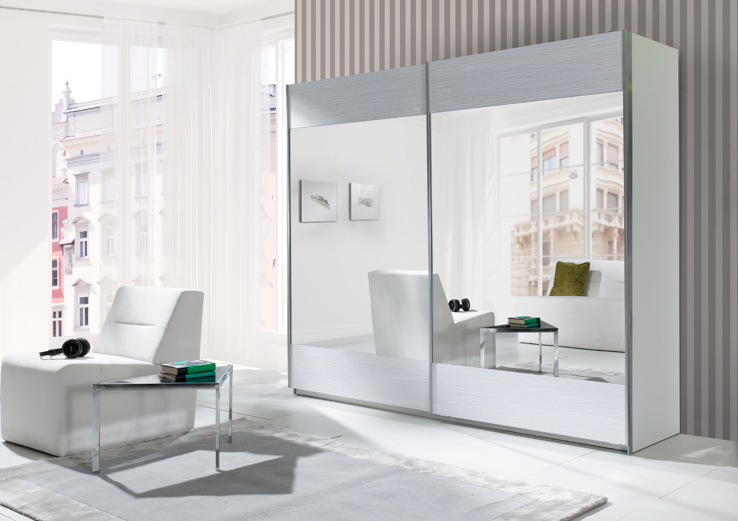Šatní skříň Lux Stripes Barva korpusu: Bílá