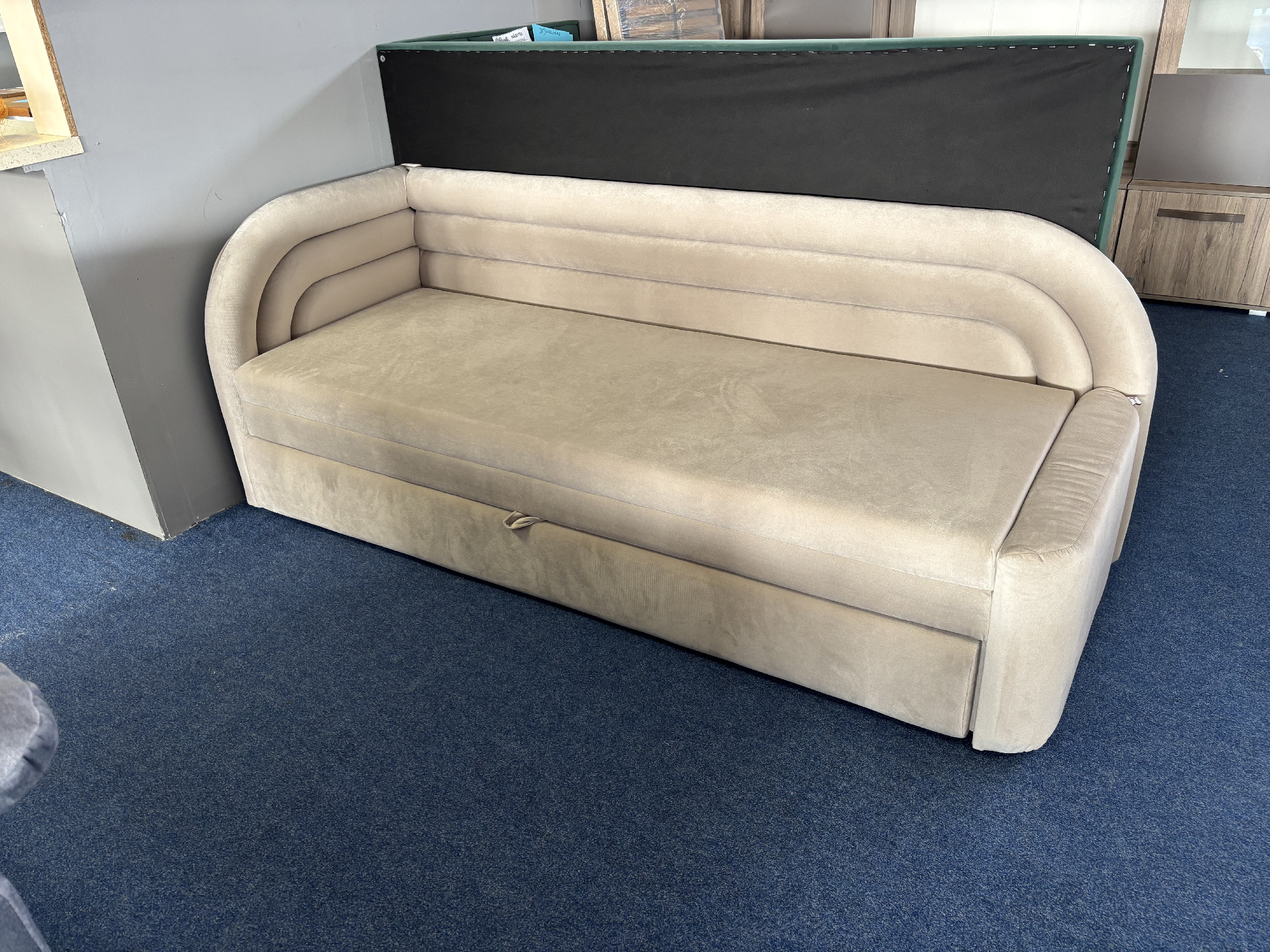 Pohovka Fabillo - Levá varianta - světlá látka