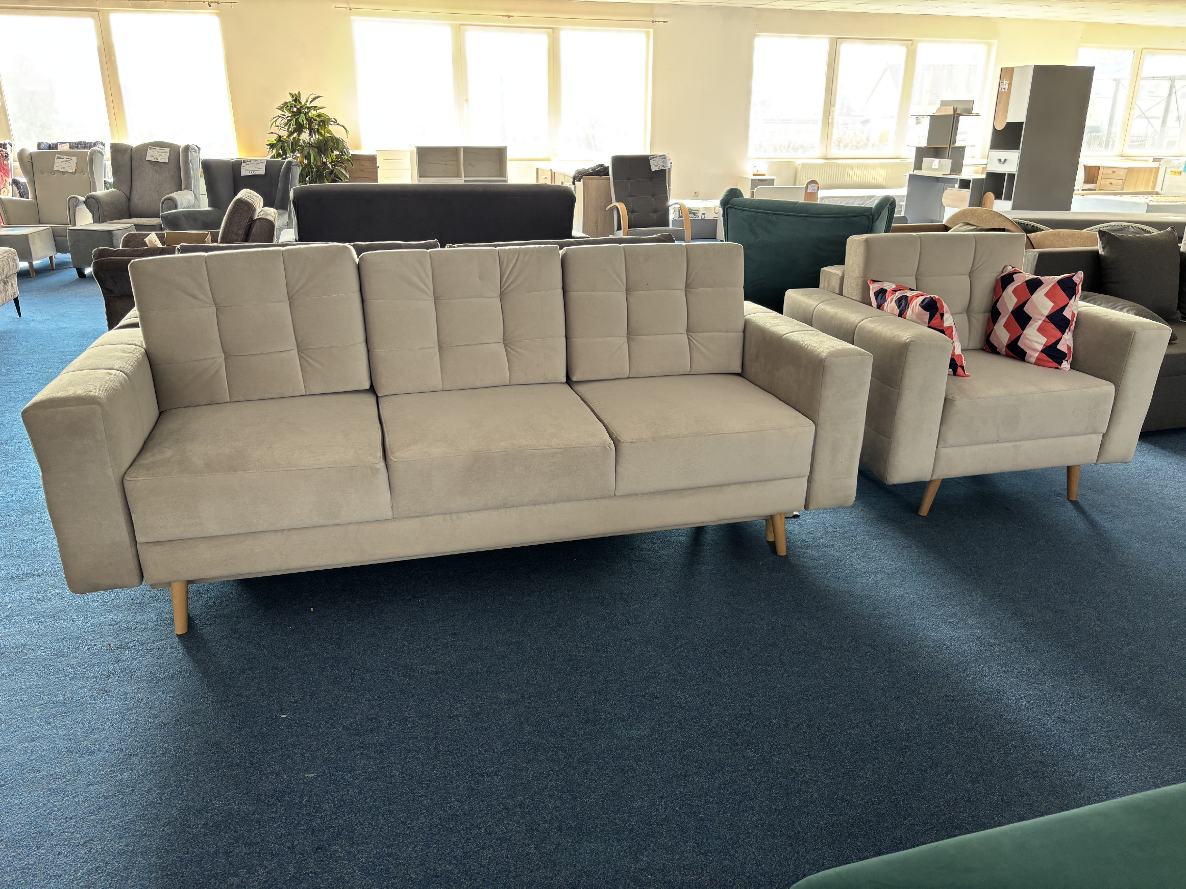 Pohovka a křeslo Asgard 3+1 - světlá látka